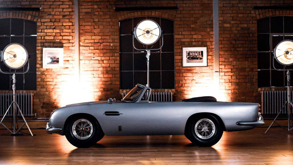 Aston Martin DB5 Junior Electric Car: एस्टन मार्टिन ने बनाई बच्चों के लिए डीबी5 जूनियर इलेक्ट्रिक कार