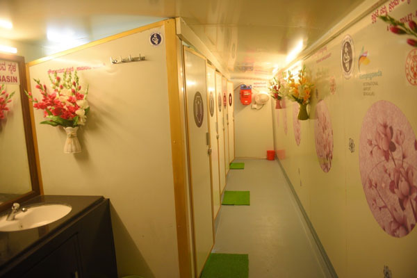 Old Bus Converted Into Women Toilet: पुरानी बस महिला टायलेट में परिवर्तित