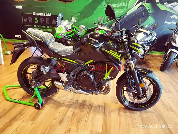 Kawasaki Z650 Reached Dealership: कावासाकी जेड650 डीलरशिप पर पहुंचना हुई शुरू, जानें फीचर्स