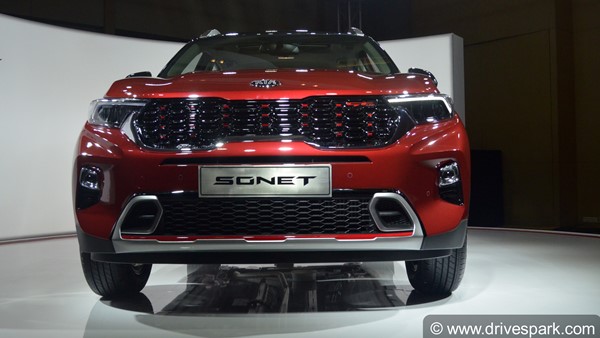 Kia Sonet GT Line & Tech Line Difference: किया सॉनेट के जीटी और टेक लाइन में क्या है अंतर, जानें