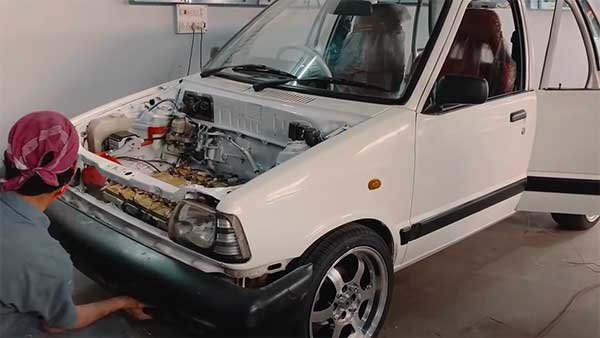 Maruti 800 Modified In EV: पुरानी मारुति 800 को इलेक्ट्रिक कार में किया तब्दील, देखें वीडियो