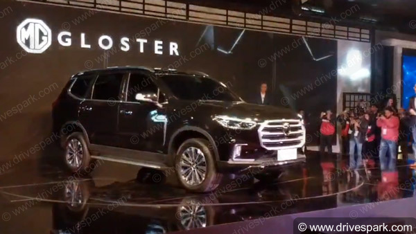 MG Gloster Spied Testing: एमजी ग्लोस्टर टेस्टिंग करते आई नजर, दिखा नया अलॉय व्हील