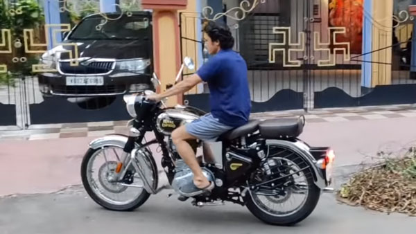 Son Gifts Royal Enfield Bike To Father [Video]: बेटे ने पिता को गिफ्ट की राॅयल एनफील्ड बाइक, देखें वीडियो