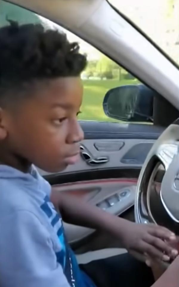 11-Year Old Kid Drives Car To Save Grandmother: दादी की जान बचाने 11 साल के बच्चे ने चलाई कार, बना हीरो