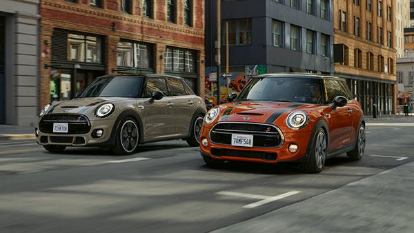 Mini Introduced Online Shop: मिनी इंडिया की कारें अब खरीद सकते हैं ऑनलाइन, जानें कैसे