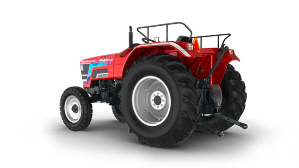Why Rear Tyres Of Tractors Are Big: ट्रैक्टर के पीछे के पहिये बड़े क्यों होते हैं, जानें