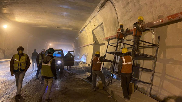 World's Longest Highway Tunnel: अटल टनल, मनाली से लेह को जोड़ती दुनिया की सबसे लंबी टनल