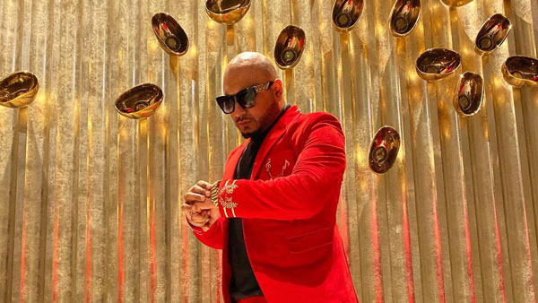 Singer B Praak Buys Rage Rover: सिंगर बी प्राक ने खरीदी शानदार रेंज रोवर एसयूवी, देखें तस्वीरें Singer B Praak Buys Rage Rover: सिंगर बी प्राक ने खरीदी शानदार रेंज रोवर एसयूवी, देखें तस्वीरें