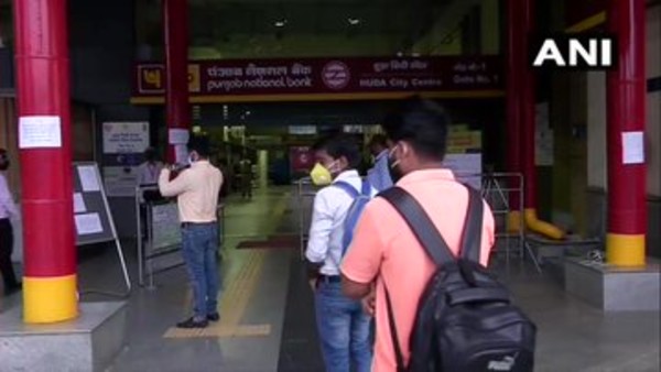 Delhi Metro Service Started: दिल्ली मेट्रो सेवा आज सुबह 7 बजे से हुई शुरू, जानें समय सारिणी, नियम