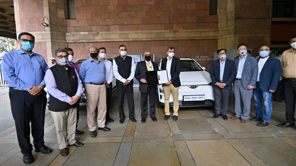 Tata Motors And Hyundai To Supply EV To Goverment: अब सरकार खरीदेगी टाटा नेक्सन ईवी, हुंडई कोना ईवी, जानें