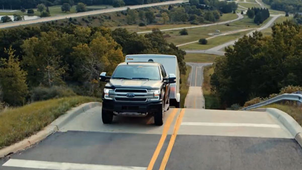 Ford F-150 Electric Pickup Truck: फोर्ड एफ-150 इलेक्ट्रिक पिकअप ट्रक का टीजर जारी, 2022 में होगी लाॅन्च