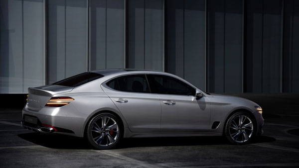 Hyundai Genesis G70 Sedan: हुंडई जेनेसिस जी70 सेडान में दिखा नया डिजाईन, दिखती है इतनी शानदार