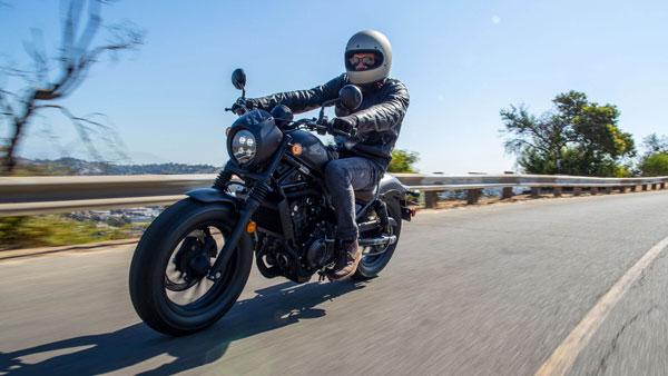 New Honda Motorcycle Details: होंडा जल्द ही उतारेगी रॉयल एनफील्ड को टक्कर देने वाली बाइक, जानें