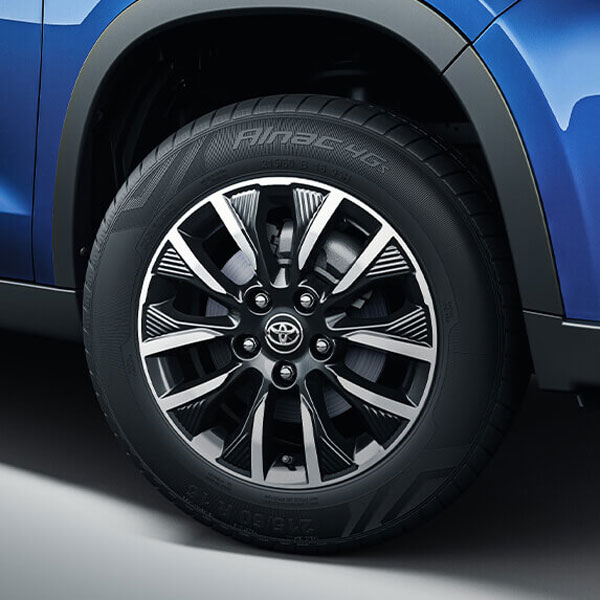 Toyota Urban Cruiser Launched: टोयोटा अर्बन क्रूजर भारत में हुई लॉन्च, कीमत 8.40 लाख रुपये