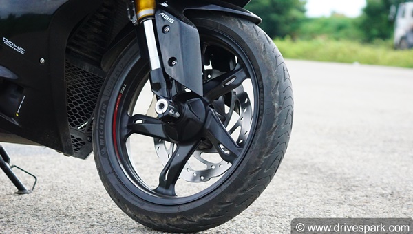 2020 TVS Apache RR310 Review In Hindi: टीवीएस अपाचे आरआर310 बीएस6 रिव्यू: परफोर्मेंस, माइलेज, फीचर्स जानकारी