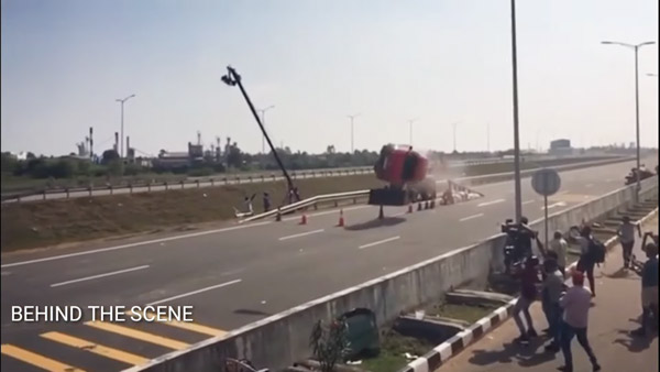 Volkswagen Polo Seen In A Action Shoot: फाॅक्सवैगन पोलो पर फिल्माया गया एक्शन सीन, देखें वीडियो