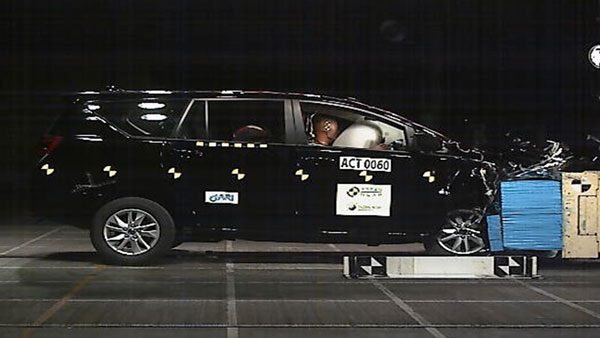 Asian NCAP Test 2020: टोयोटा इनोवा क्रिस्टा को मिला 5 स्टार सेफ्रेटी रेटिंग, जानें