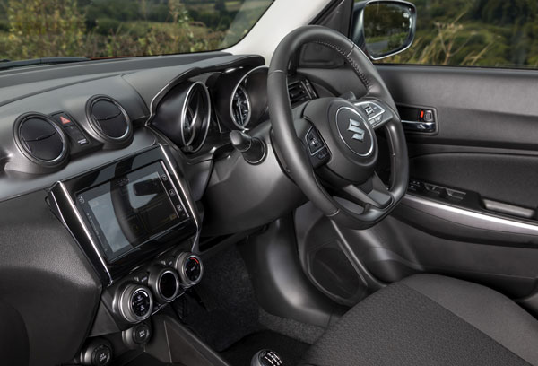 2021 Suzuki Swift Facelift Revealed: यूरो-स्पेक सुजुकी स्विफ्ट फेसलिफ्ट का हुआ खुलासा, जानें फीचर्स