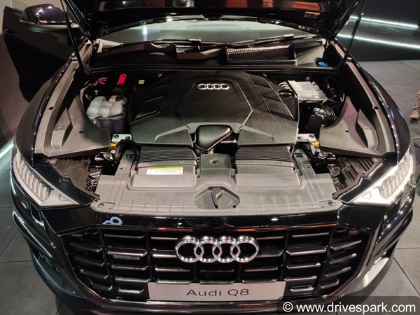 Audi Q8 Celebration Launched: ऑडी क्यू8 सेलिब्रेशन मॉडल भारत में हुई लॉन्च, कीमत 98.98 लाख रुपये