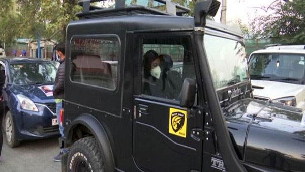 Car Rally For Women In Kashmir: कश्मीर में पहली बार हुई महिलाओं की कार रैली, मिलेगा प्रोत्साहन