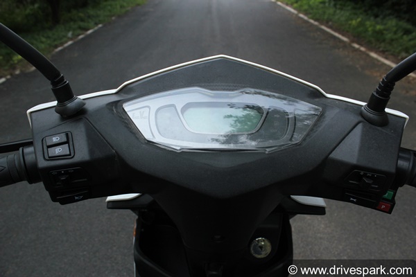 Eeve Xeniaa Long-Term Review (First Report): ईवी जेनिया लॉन्ग टर्म रिव्यू: डिजाईन, स्टाइलिंग, फीचर्स, राइड, रेंज आदि