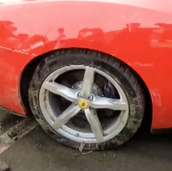 50 Year Old Killed By Speeding Ferrari: तेज रफ्तार फरारी की चपेट में आकर 50 वर्षीय बुजुर्ग की मौत