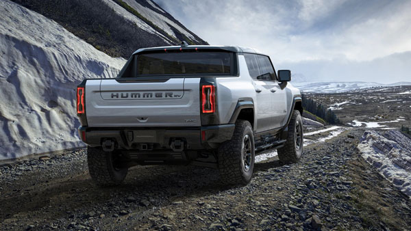 GMC Hummer EV Unveiled: जीएमसी की हमर ईवी का हुआ खुलासा, सबसे ताकतवर इलेक्ट्रिक एसयूवी