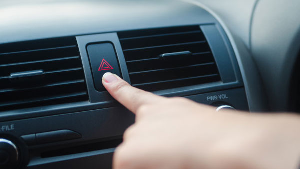 Fine For Wrong Use Of Hazard Light: हजार्ड लाइट के गलत इस्तेमाल करने वालों की अब नहीं खैर, पुलिस ठोकेगी फाइन