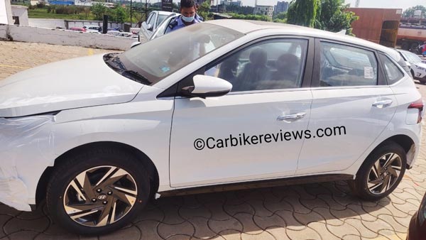 New Hyundai i20 Reached At Dealership: नई हुंडई आई20 डीलरशिप पर आई नजर, अगले माह लॉन्च