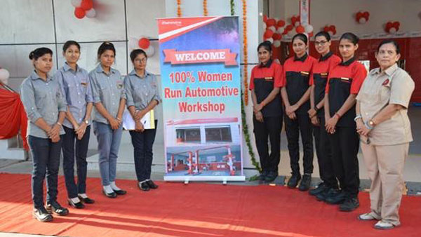 Mahindra All Women Workshop: महिंद्रा की महिला वर्कशाॅप ने पूरा किया एक साल, आनंद महिंद्रा ने दी बधाई