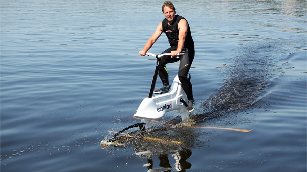 Anand Mahindra Shares Water Bicycle Video: आनंद महिंद्रा ने पानी में चलने वाली साइकिल की वीडियो की शेयर, पूछा यह सवाल