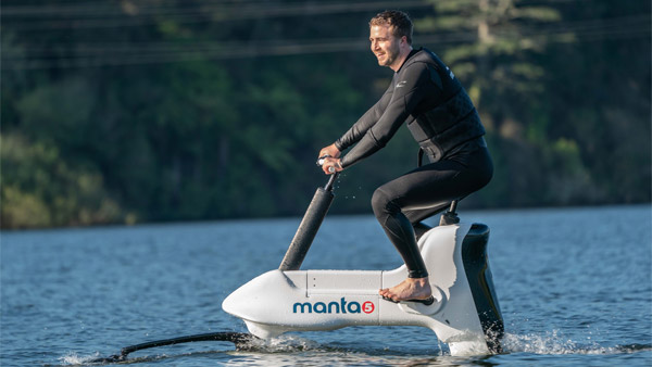 Anand Mahindra Shares Water Bicycle Video: आनंद महिंद्रा ने पानी में चलने वाली साइकिल की वीडियो की शेयर, पूछा यह सवाल