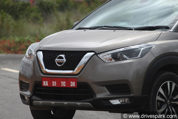 2020 Nissan Kicks Turbo-Petrol Review In Hindi: 2020 निसान किक्स टर्बो पेट्रोल रिव्यू: ड्राइविंग, परफोर्मेंस, फीचर्स जानकारी