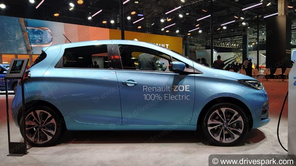 Renault Zoe EV Spotted Testing: रेनॉल्ट जोई ईवी टेस्टिंग के दौरान आई नजर, जल्द हो सकती है लॉन्च