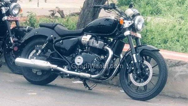 Royal Enfield KX650 Cruiser Spied: रॉयल एनफील्ड केएक्स650 क्रूजर टेस्टिंग करते आई नजर
