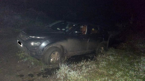 गुगल मैप को फाॅलो करते हुए जंगल में जा फंसा कार चालक, मशक्कत के बाद निकली कार