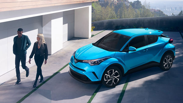 Toyota C-HR Spotted Testing In India: टोयोटा सी-एचआर भारत में टेस्टिंग के दौरान आई नजर