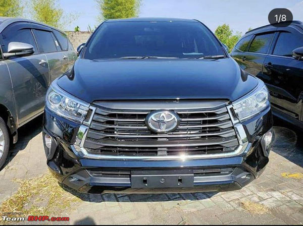 Toyota Innova Crysta Facelift Spied: टोयोटा इनोवा क्रिस्टा फेसलिफ्ट आई नजर, जानें क्या है नया