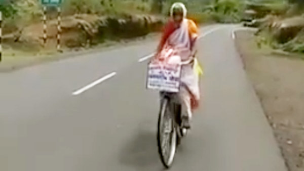 वैष्णो देवी के लिए साइकिल से निकली 68 वर्षीय महिला, करेंगी 2200 किमी का सफर वैष्णो देवी के लिए साइकिल से निकली 68 वर्षीय महिला, करेंगी 2200 किमी का सफर