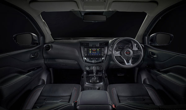 2021 Nissan Navara Teased: निसान नवारा फेसलिफ्ट का टीजर हुआ जारी, जानें क्या है खूबियां