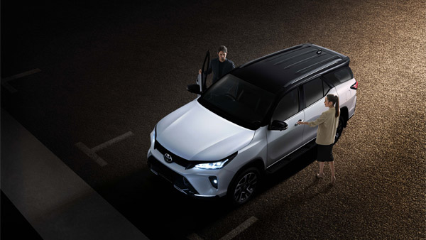 Toyota Fortuner Facelift Bookings: टोयोटा फॉर्च्यूनर फेसलिफ्ट की बुकिंग हुई शुरू, जानें क्या मिले अपडेट