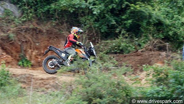 BigRock Dirtpark Trail Attack Challenge 2020: हफ्ते का अंत रॉयल एनफील्ड हिमालयन पर रेसिंग के साथ!