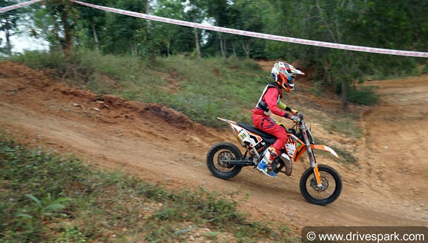 BigRock Dirtpark Trail Attack Challenge 2020: हफ्ते का अंत रॉयल एनफील्ड हिमालयन पर रेसिंग के साथ!