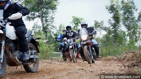 BigRock Dirtpark Trail Attack Challenge 2020: हफ्ते का अंत रॉयल एनफील्ड हिमालयन पर रेसिंग के साथ!