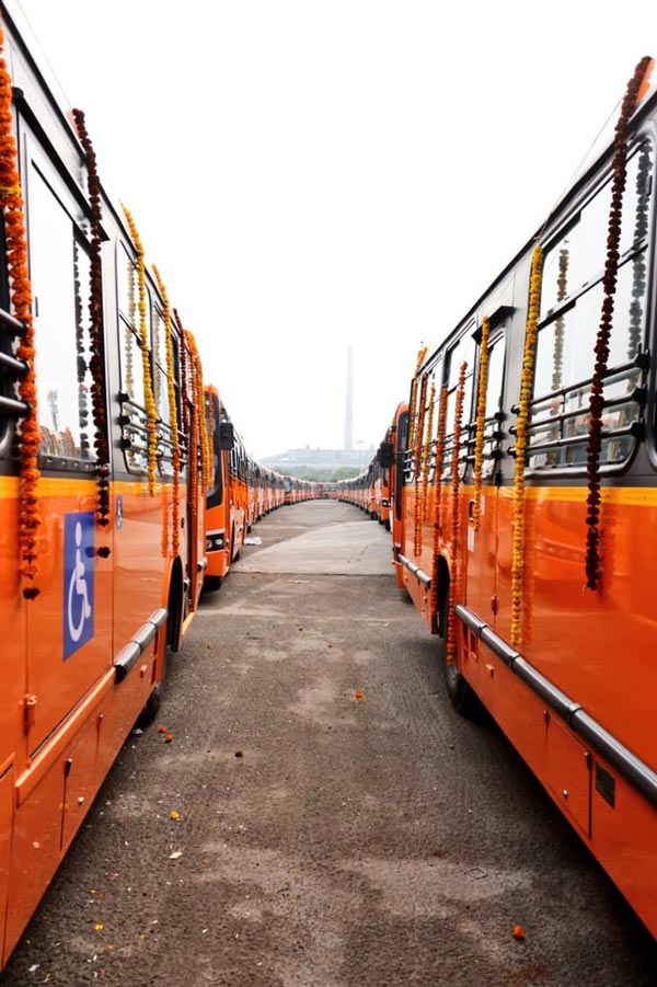 Government To Set Up LNG Stations: अगले 3 सालों में बनाए जाएंगे 1,000 से अधिक एलएनजी स्टेशन