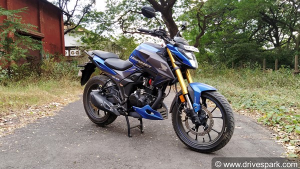 Honda Hornet 2.0 Review (First Ride): होंडा हॉर्नेट 2.0 फर्स्ट राइड रिव्यू: डिजाईन, फीचर्स, माइलेज, परफॉर्मेंस, राइड, हैंडलिंग जानकारी
