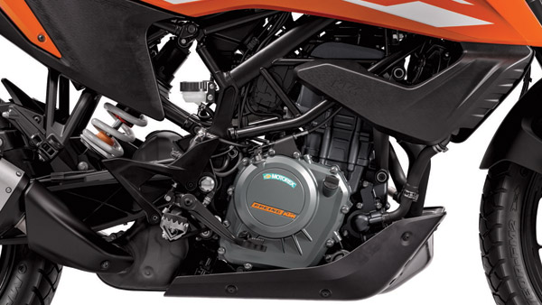 KTM 250 Adventure Vs 390 Adventure: केटीएम एडवेंचर 250 बनाम एडवेंचर 390: जानें क्या है अंतर