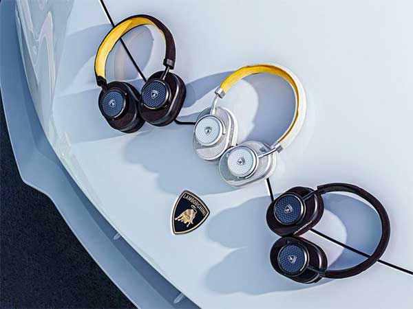 Lamborghini Launches Music Accessories: लेम्बोर्गिनी ने वायरलेस हेडफोन किया लाॅन्च, जानें