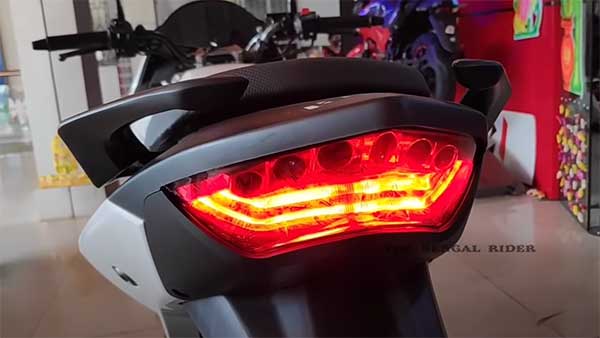 Hero Xtreme 200S Spotted: हीरो एक्सट्रीम 200एस बीएस6 डीलरशिप पर दिखी, जानें