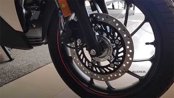 Hero Xtreme 200S Spotted: हीरो एक्सट्रीम 200एस बीएस6 डीलरशिप पर दिखी, जानें